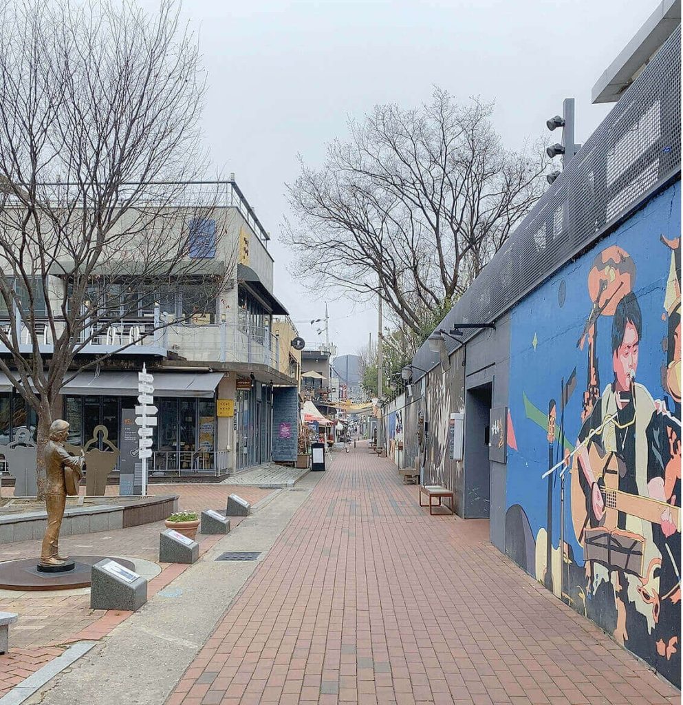 대구 기타 줄교체 셋업 잘하는 기타 리페어샵 김광석 거리